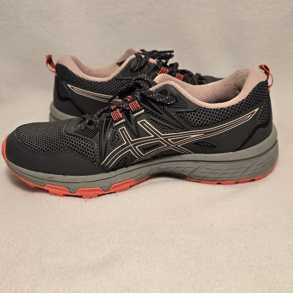 Asics Gel-venture 8 Running Shoes. 7.5